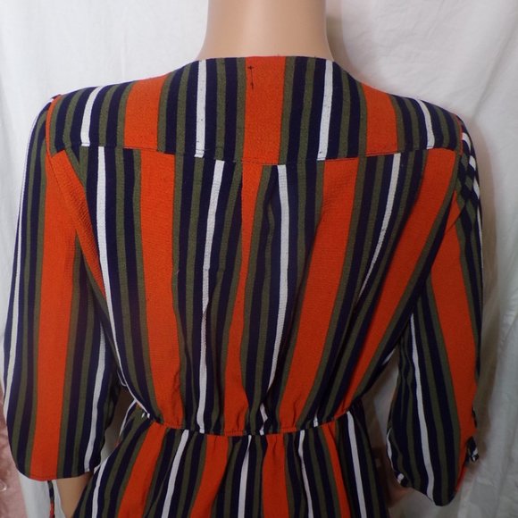 Business Casual Blouse with Zipper (M) - Picture 5 of 6